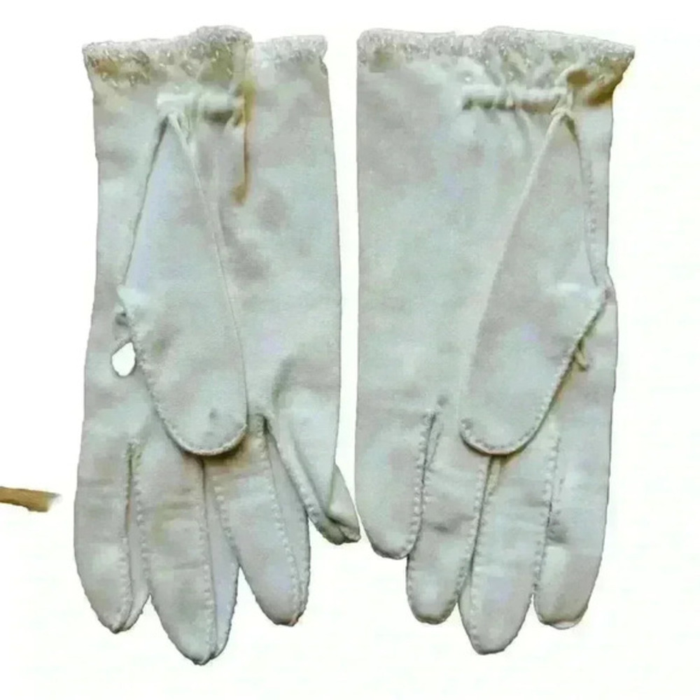 Vintage Womens White Cotton Gloves W/ Beads Hand Stitched Size Small - Picture 2 of 4